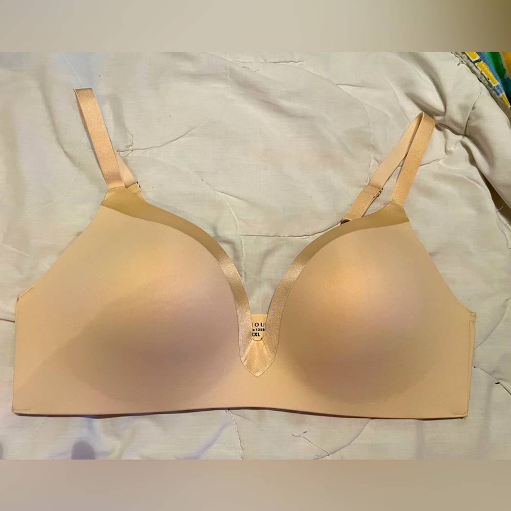 Underoutfit Seamless Nude Bra